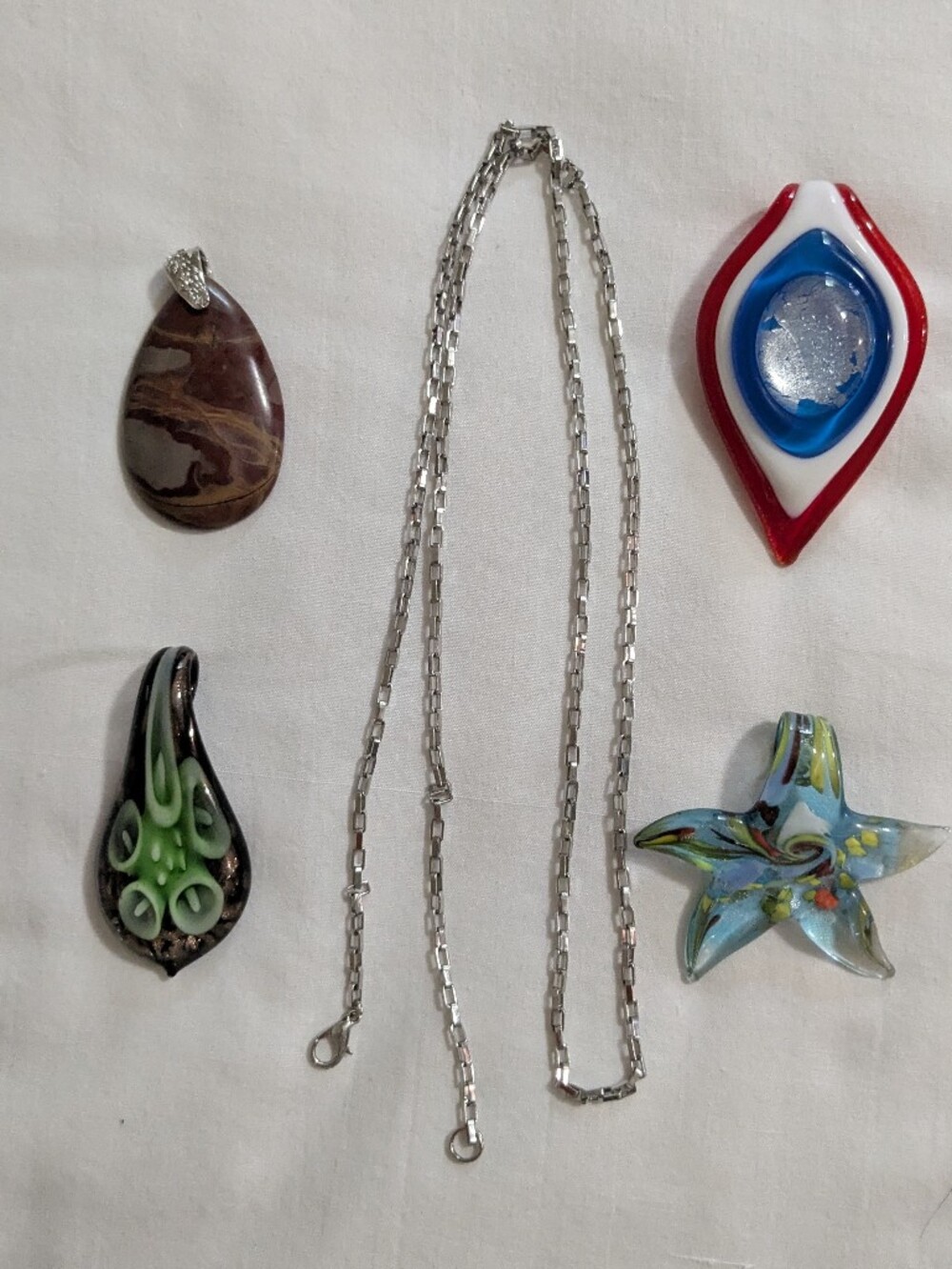 Versatile 5-in-1 Interchangeable Necklace Set